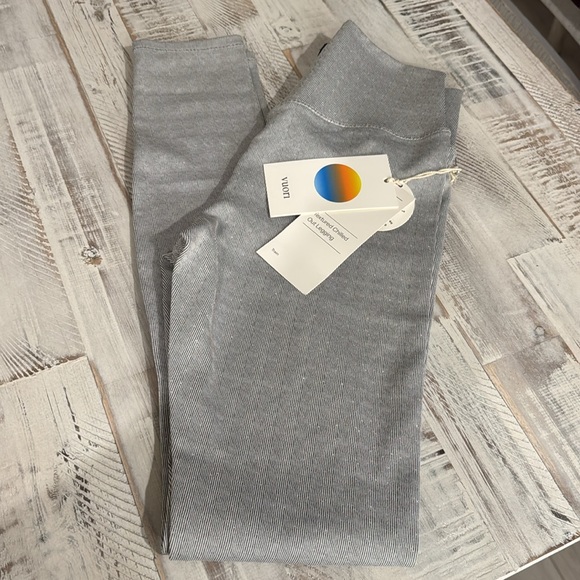 Vuori | Textured Chilled Out Legging | Houndstooth - Picture 7 of 16